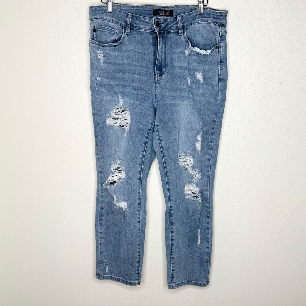 Judy Blue Boyfriend Fit Medium Wash Distressed Ankle Inseam - Women’s US 16W